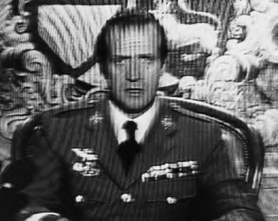 kingontvj.jpg (40429 bytes)